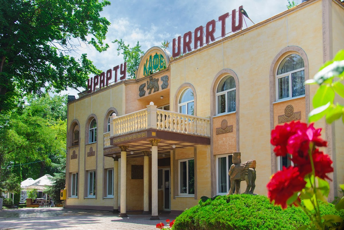 Urartu Hotel