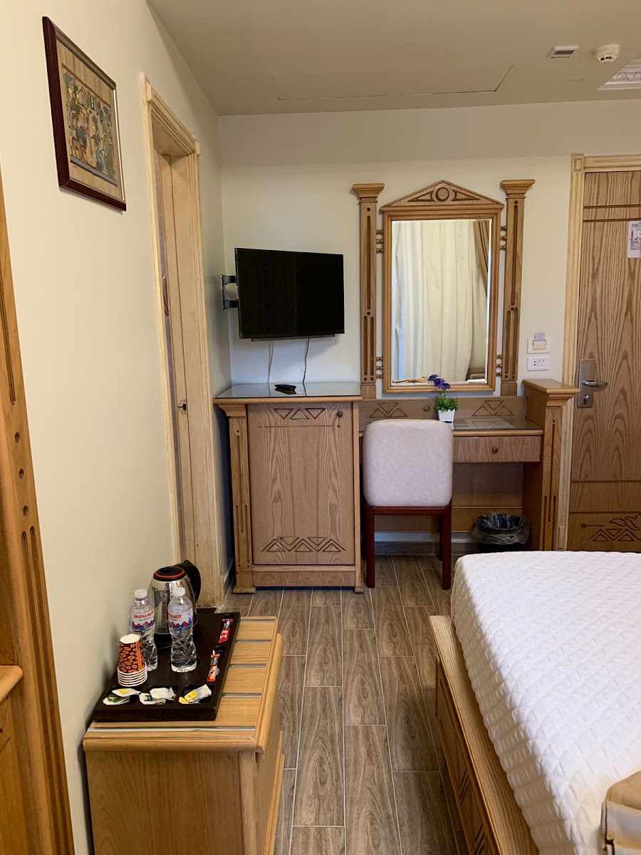 Room 5