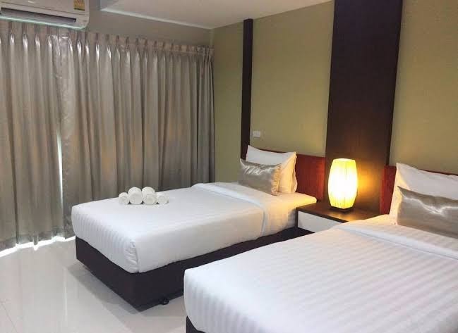 Room 8