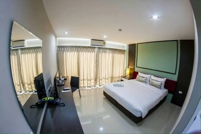 Room 9
