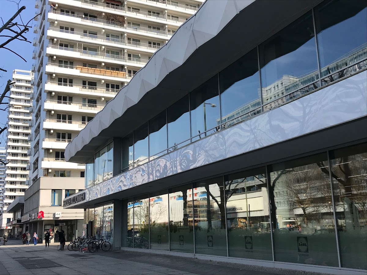 Space Night Capsule Hostel