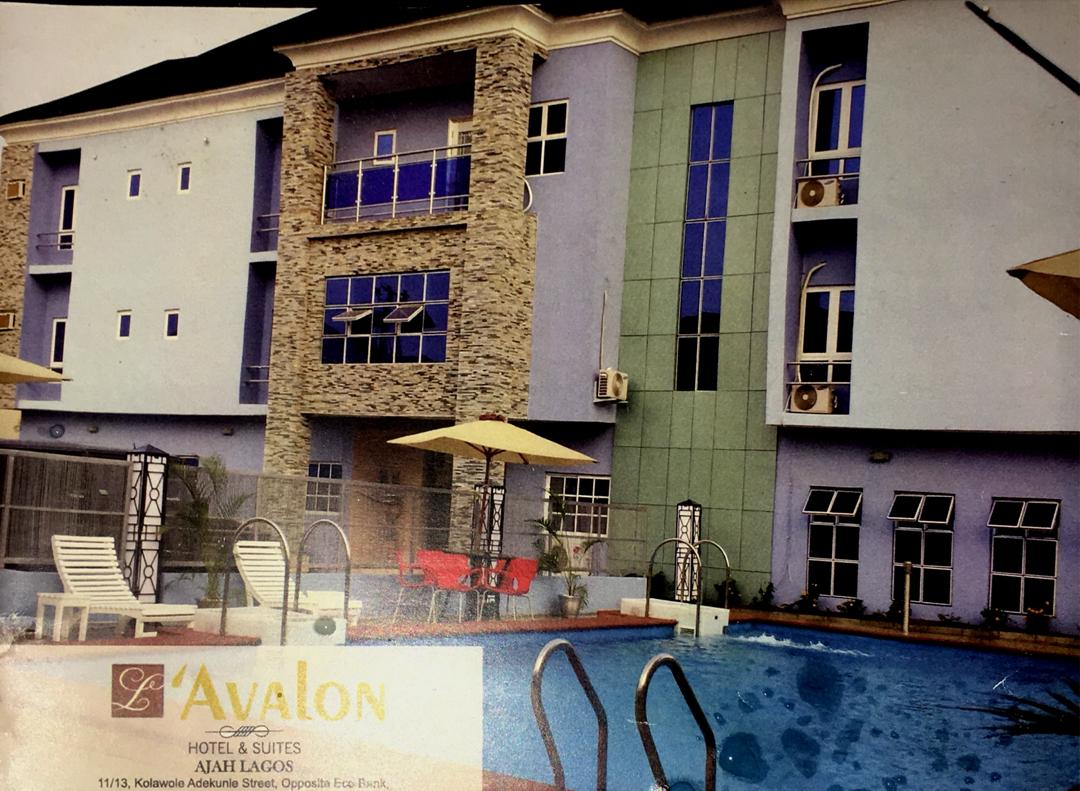 L'avalon Hotel and Suites