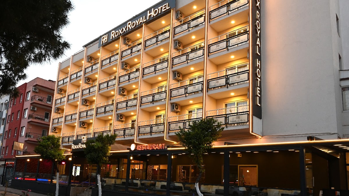 KUSADASİ ROXX ROYAL HOTEL KONAKLAMA
