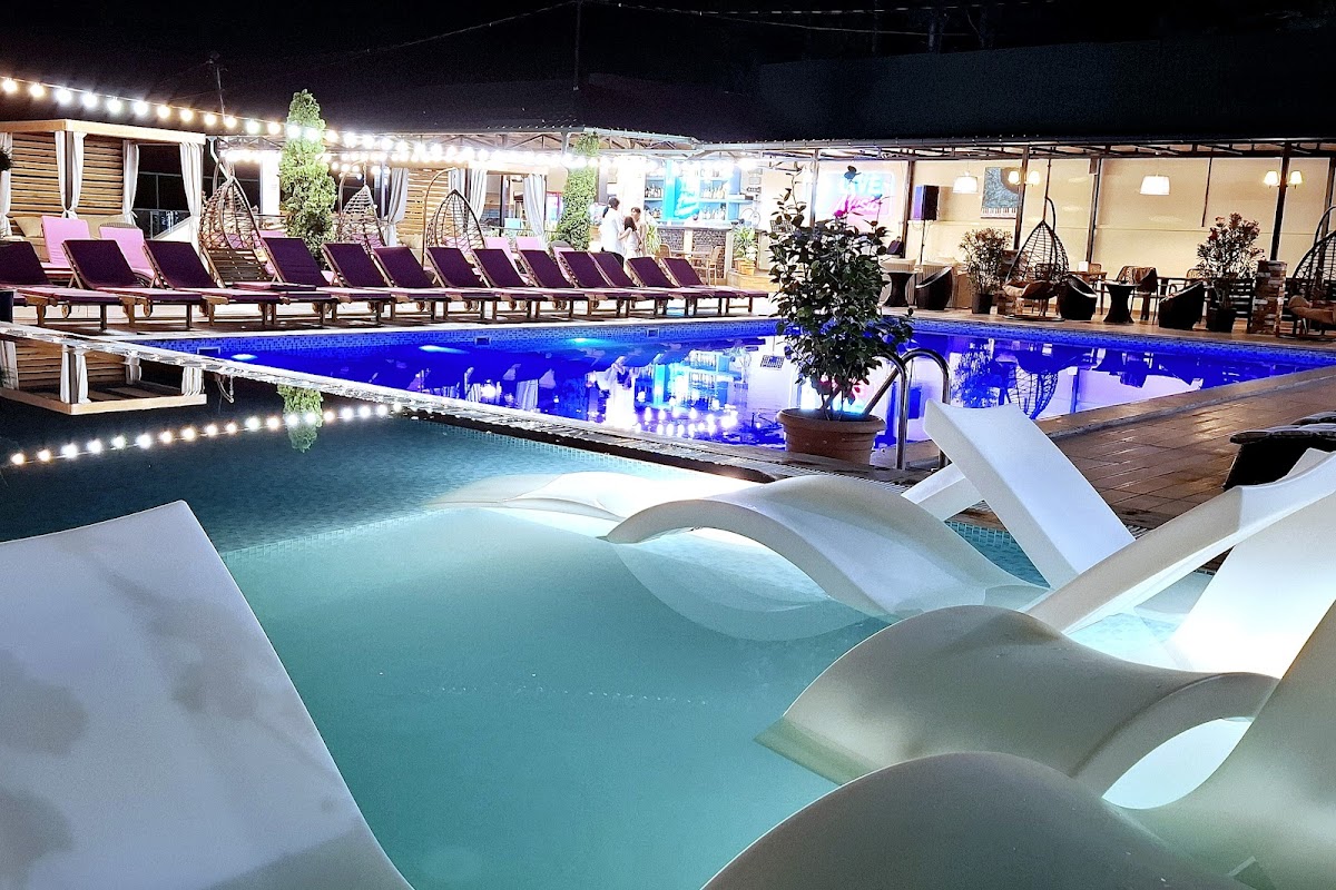 Hotel Surami photo 3