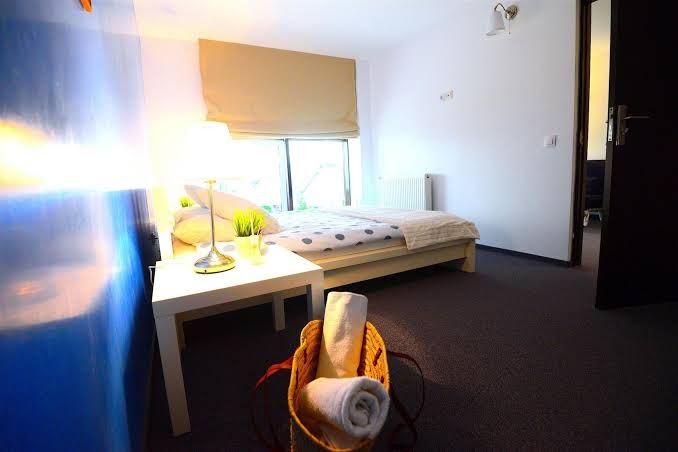 Room 8