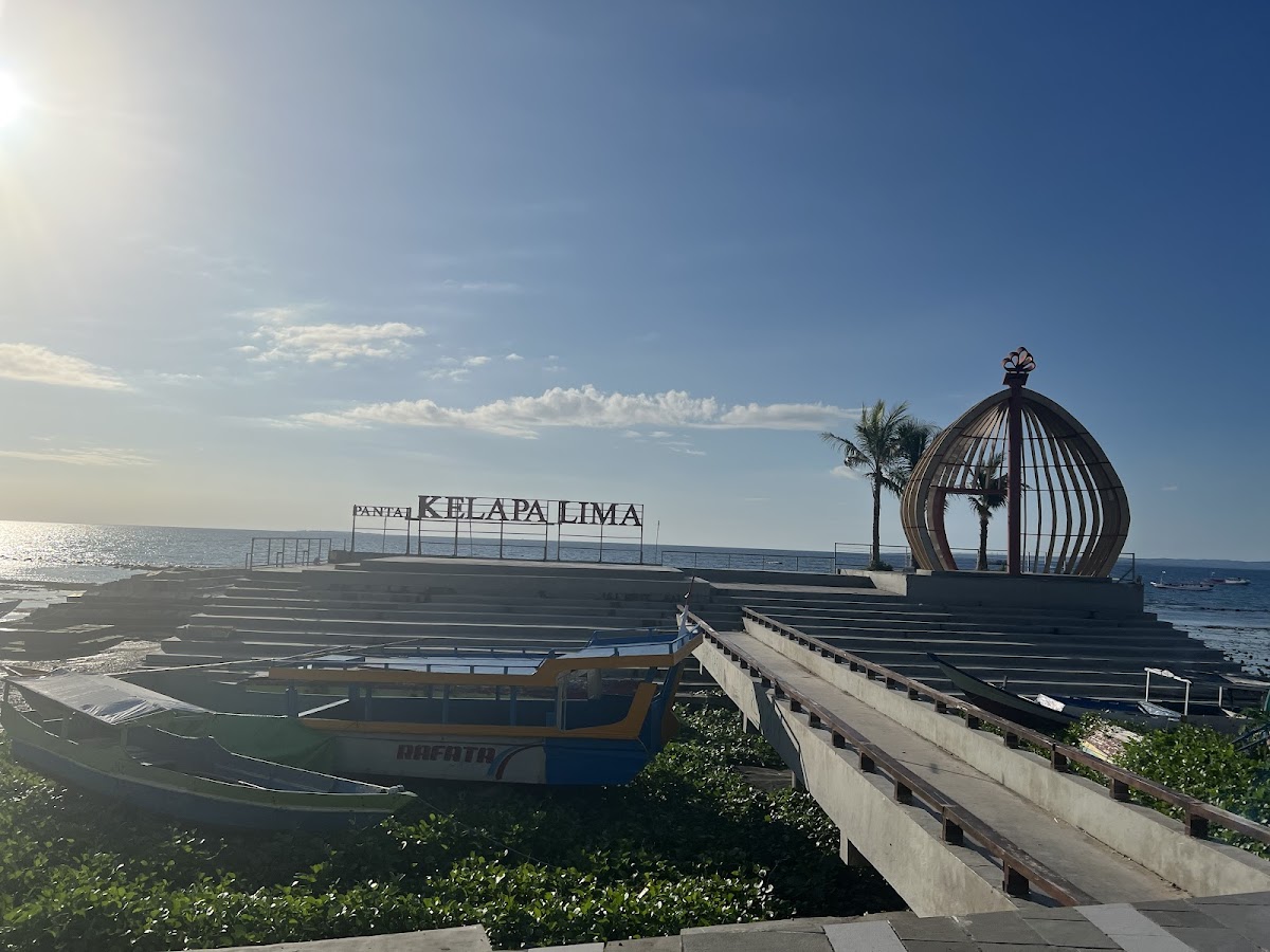 Kelapa Lima Beach