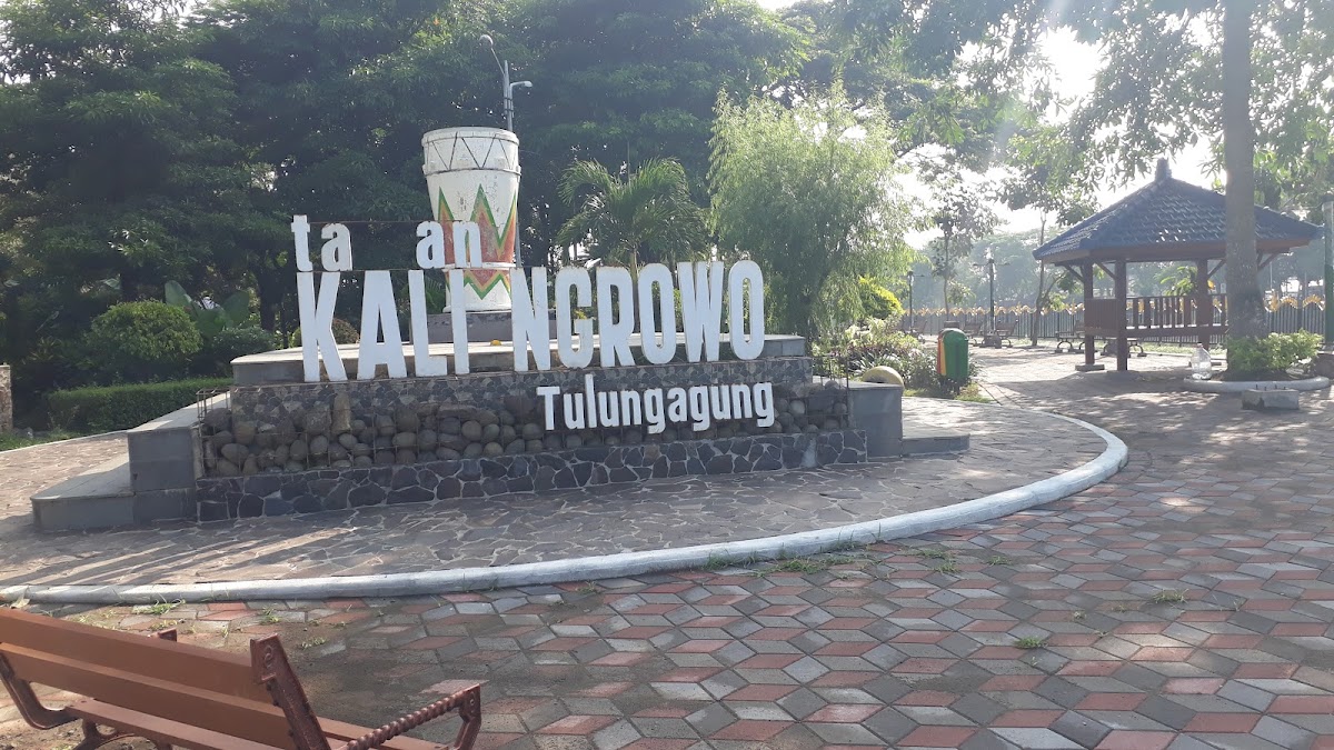 Taman Kali Ngrowo