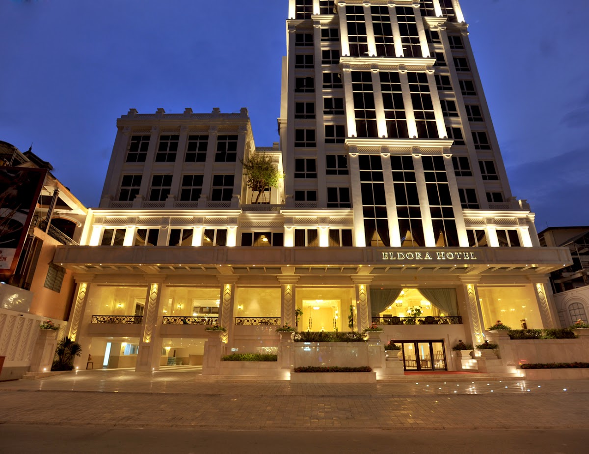 Eldora Hotel