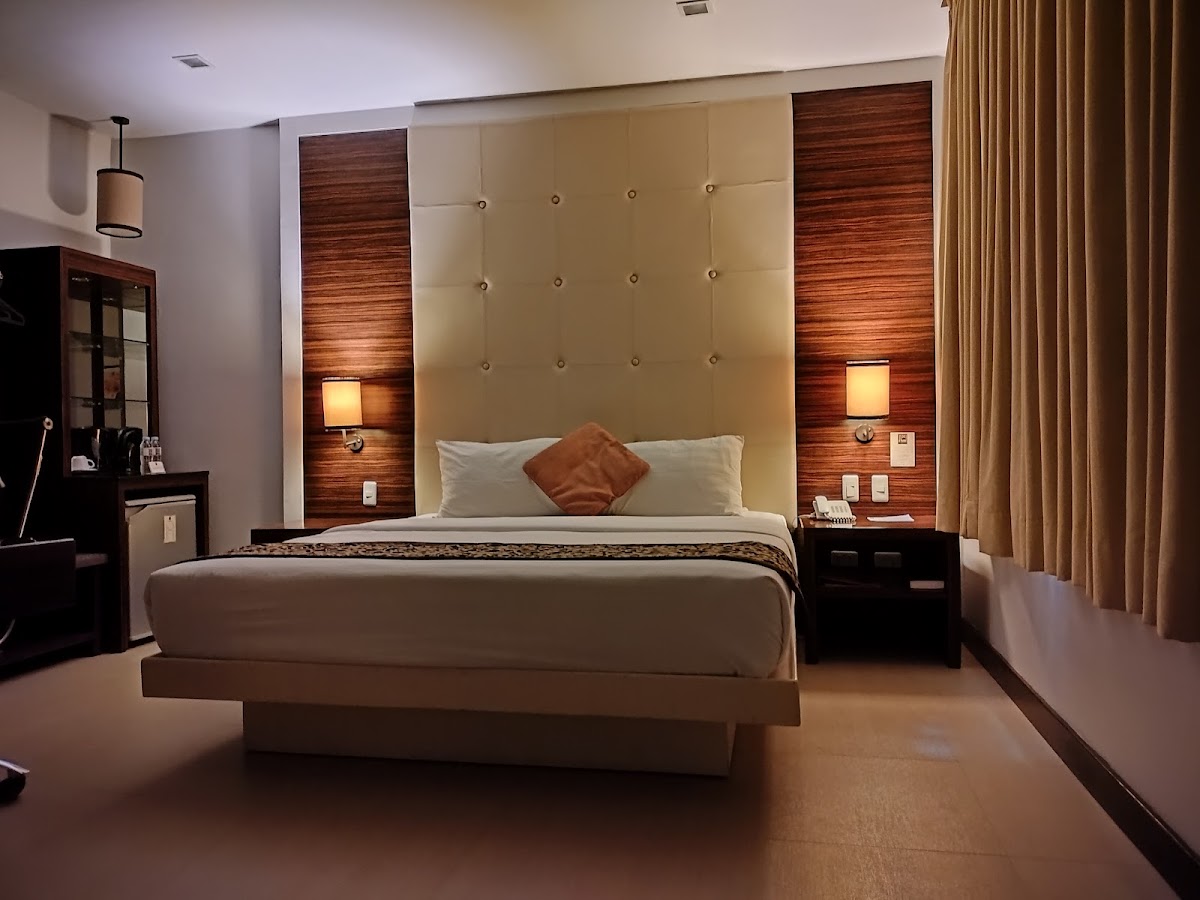 D'Hotel & Suites photo 2