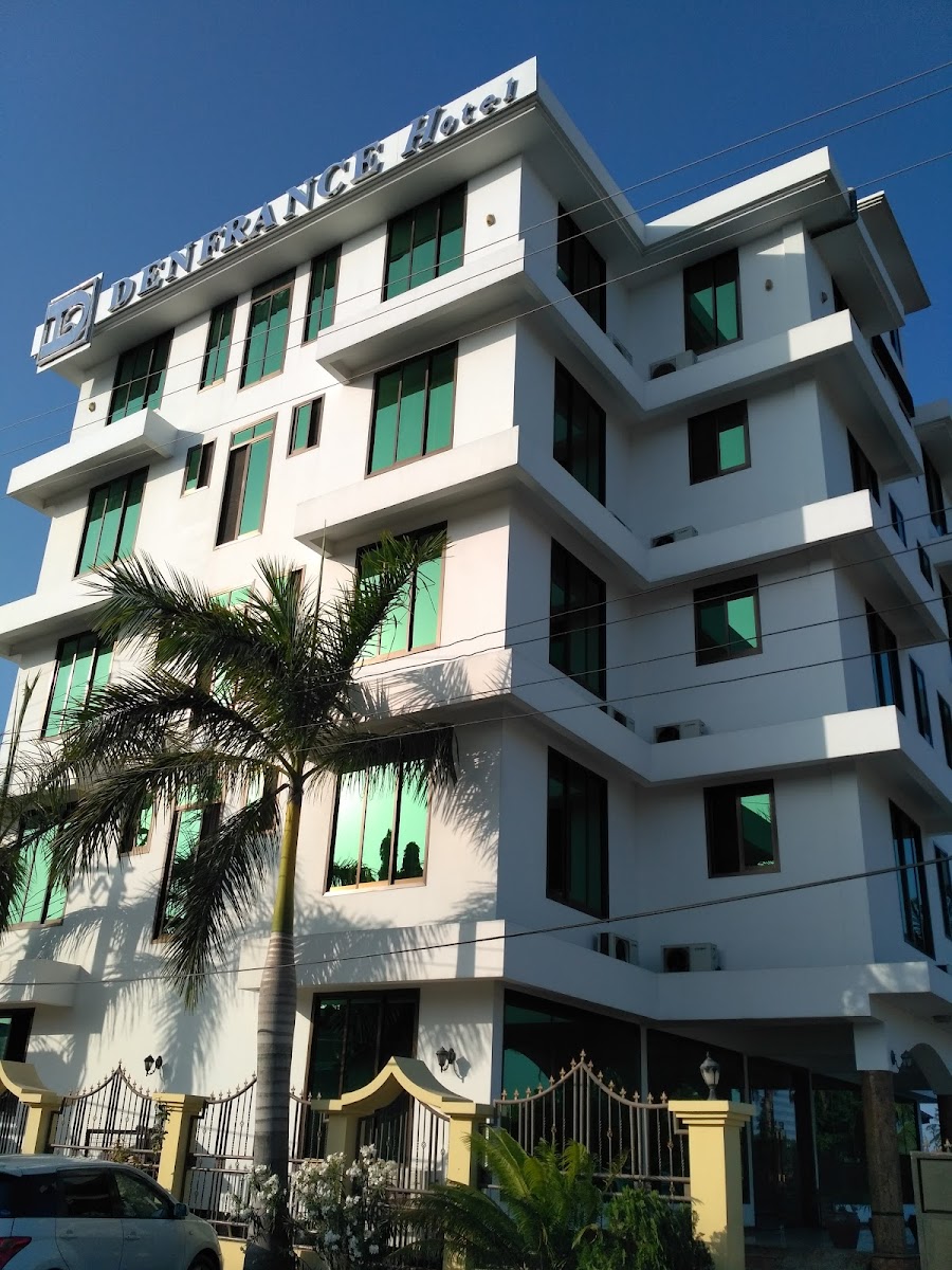 Denfrance Hotel