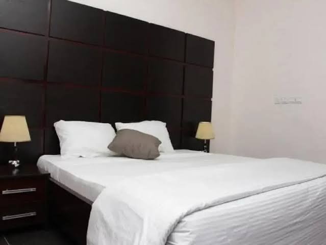 Room 9