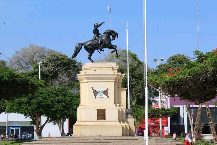 Plaza de Armas de Pisco