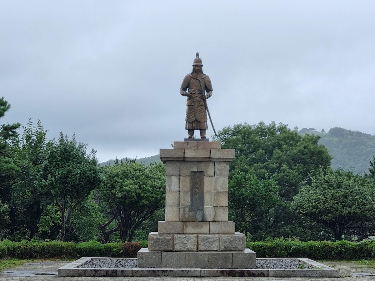 Dpirang Nammangsan Scupture Park