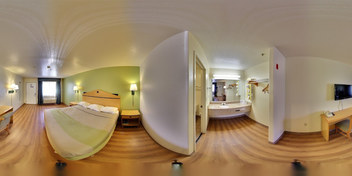 Room 8