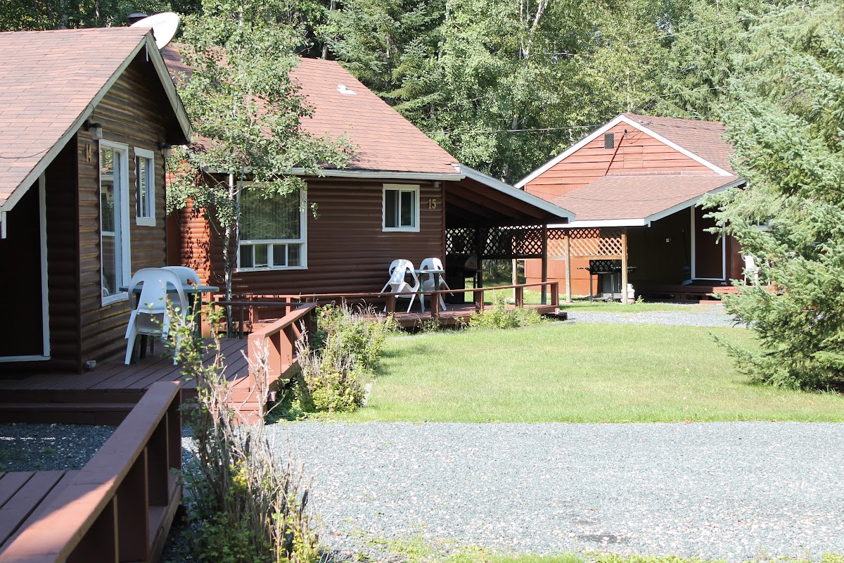 Tallpine Lodges - A Romantic Adult only Getaway! photo 3