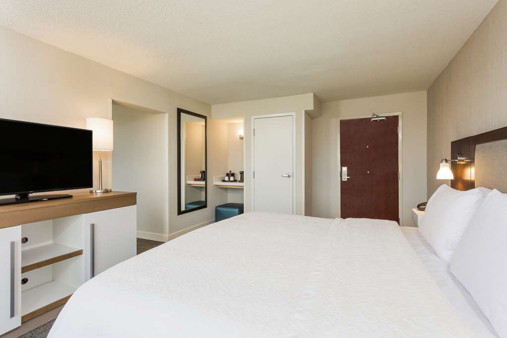 Hampton Inn Manassas photo 2