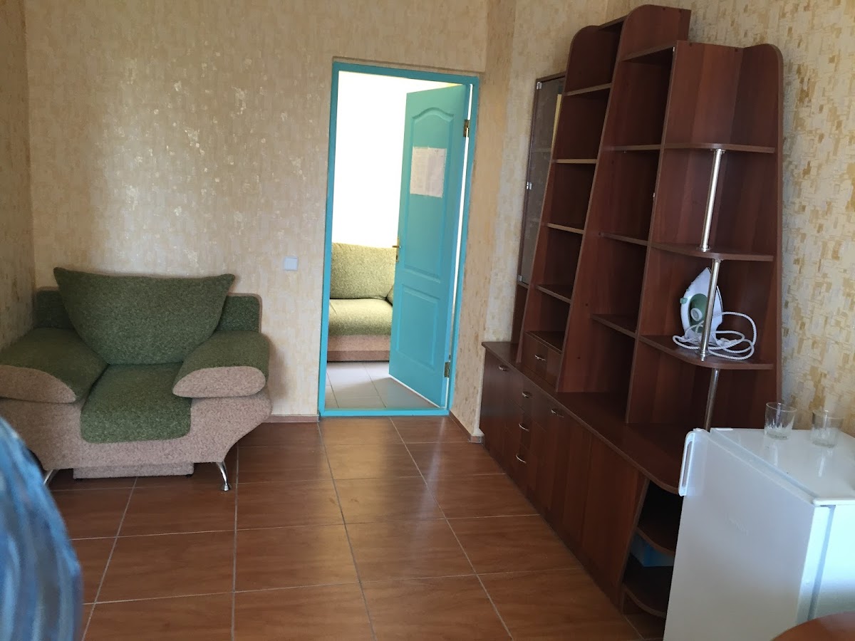 Room 8