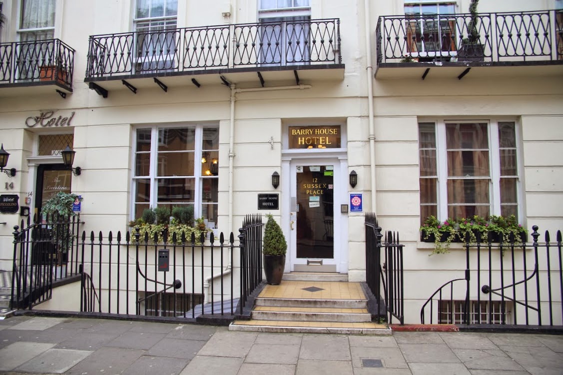 Barry House Hotel