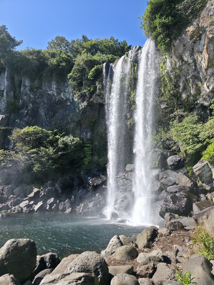 Seogwipo Jeongbang Waterfall