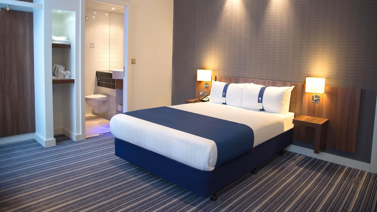 Holiday Inn Express Liverpool - Hoylake, an IHG Hotel photo 2