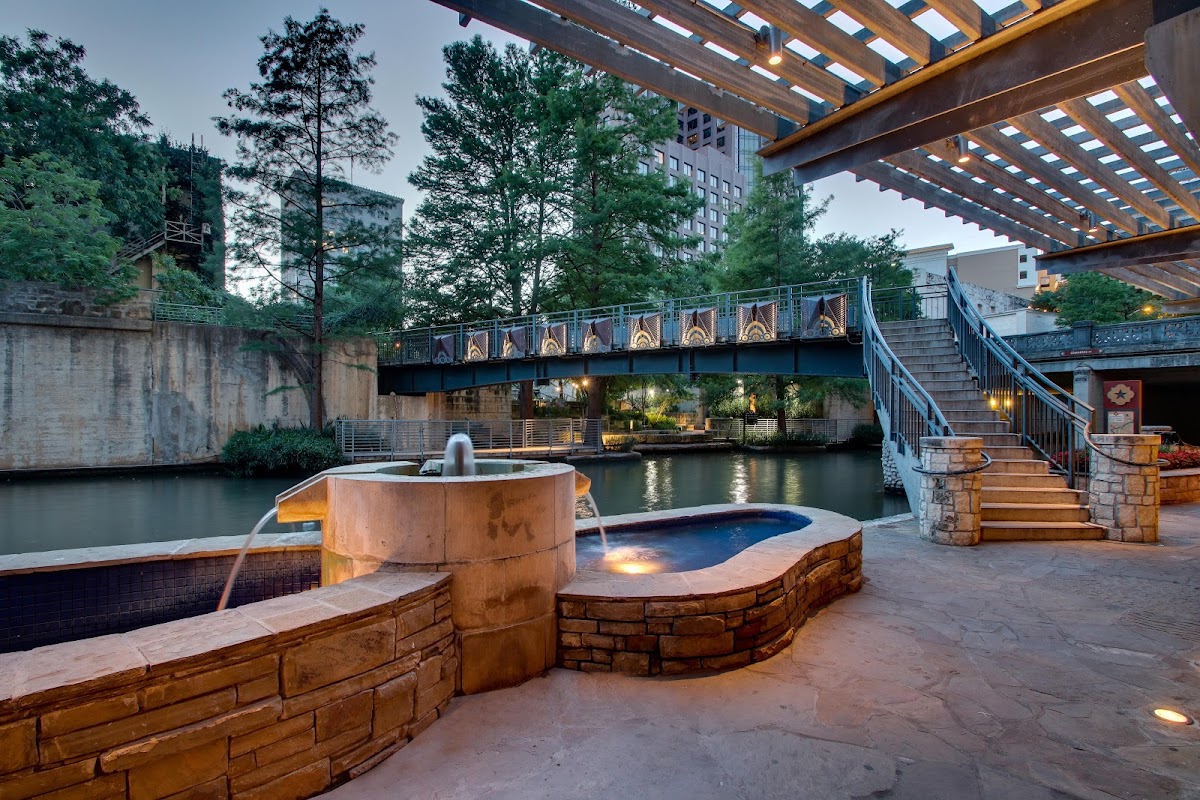 Drury Plaza Hotel San Antonio Riverwalk photo 3