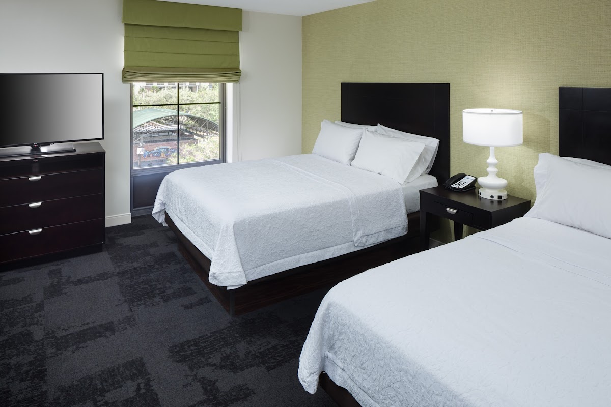 Hampton Inn & Suites Gainesville-Downtown photo 3