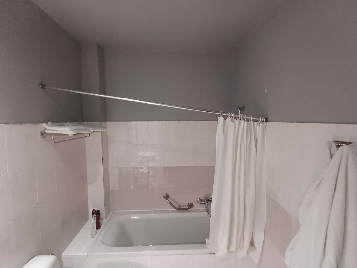 Room 8