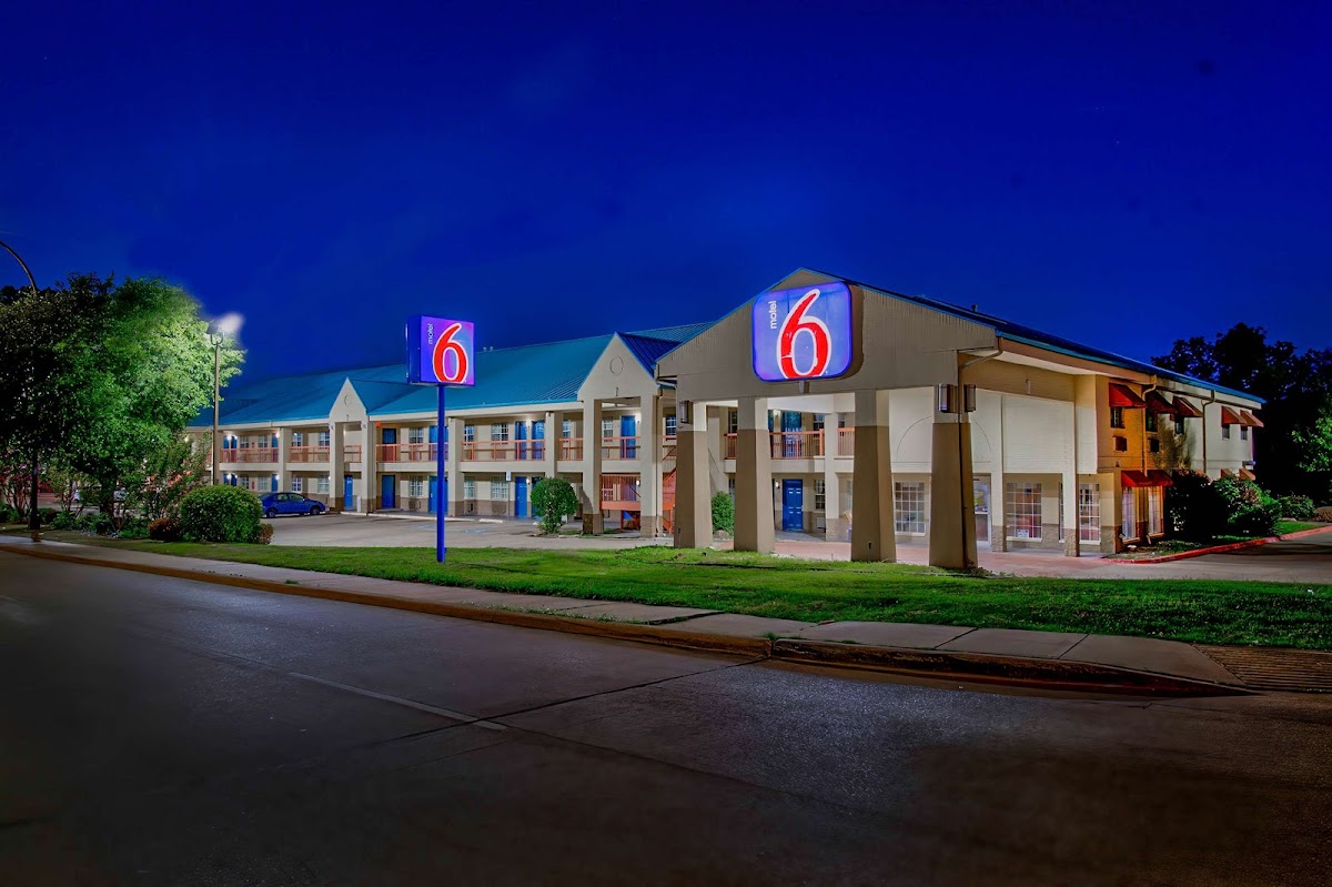 Motel 6 Arlington, TX