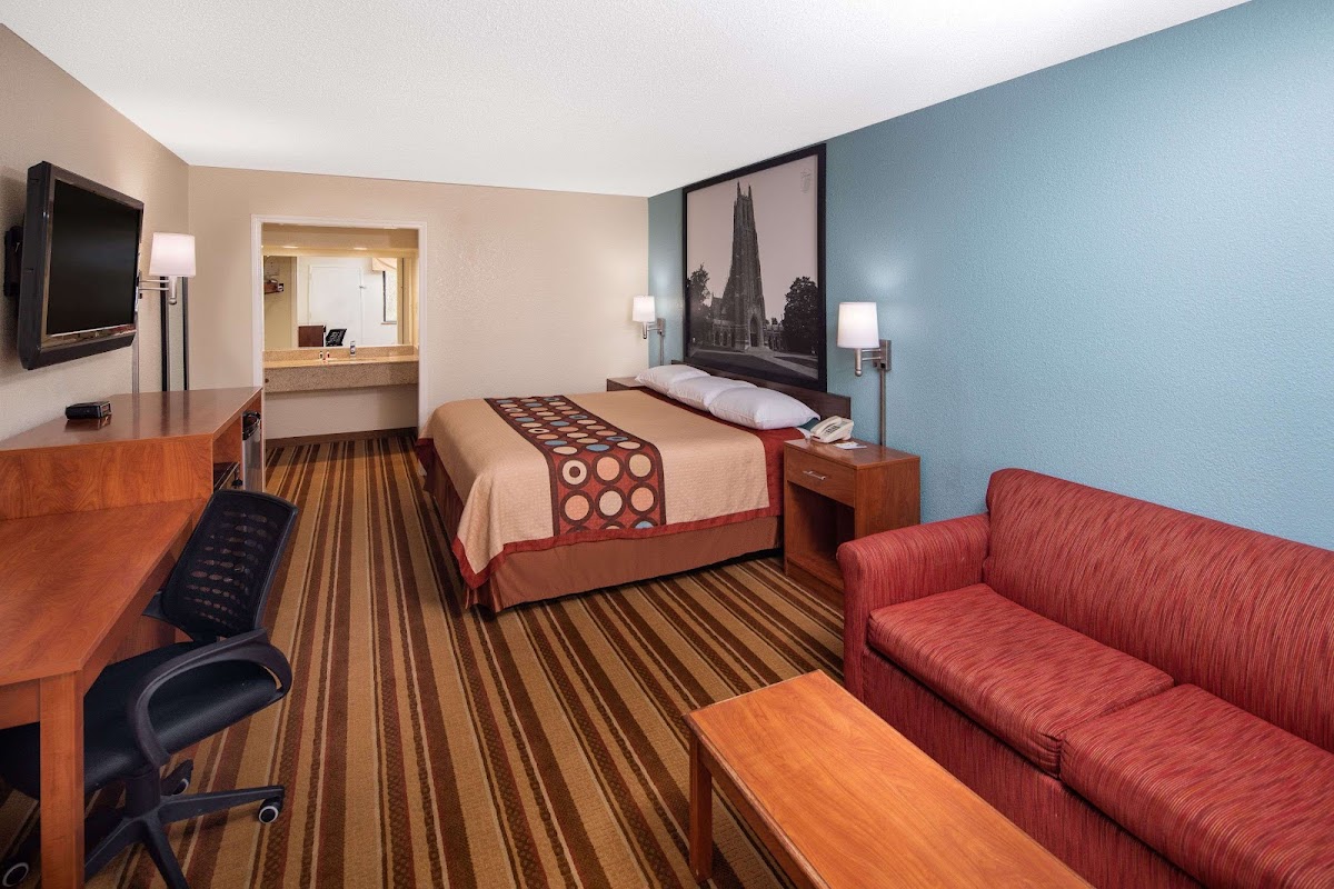 Super 8 by Wyndham Burlington NC photo 3
