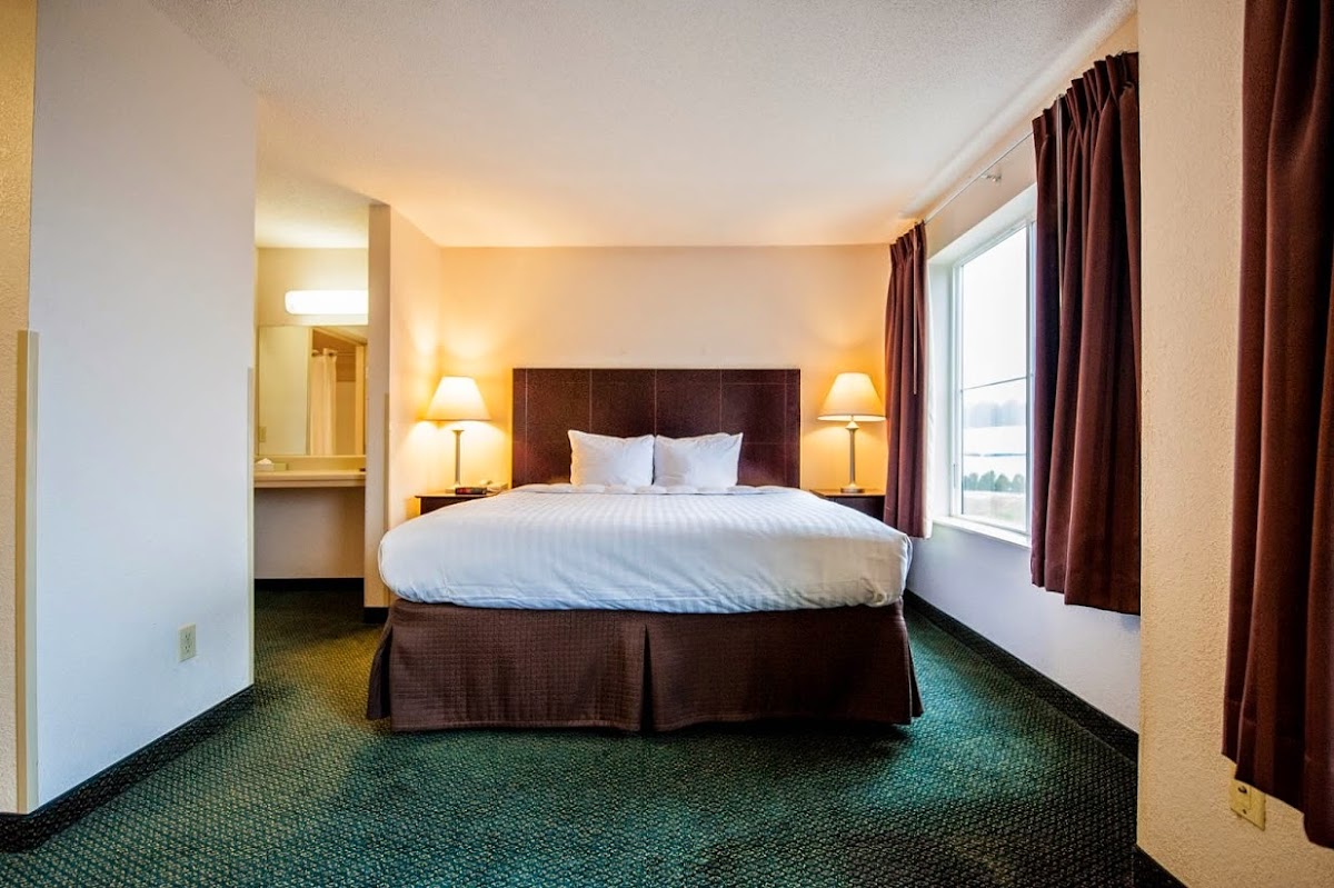Greystone Inn & Suites photo 3