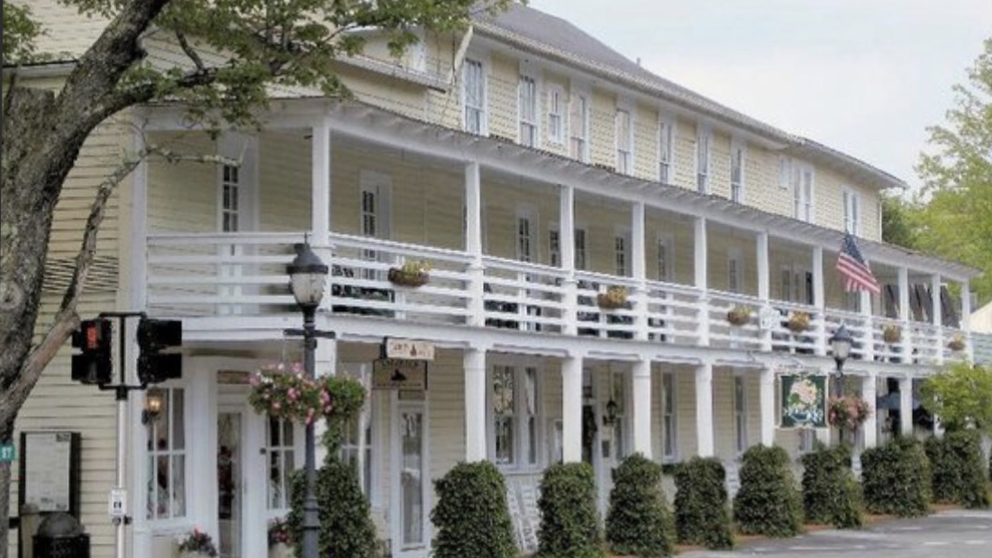 Highlands Inn