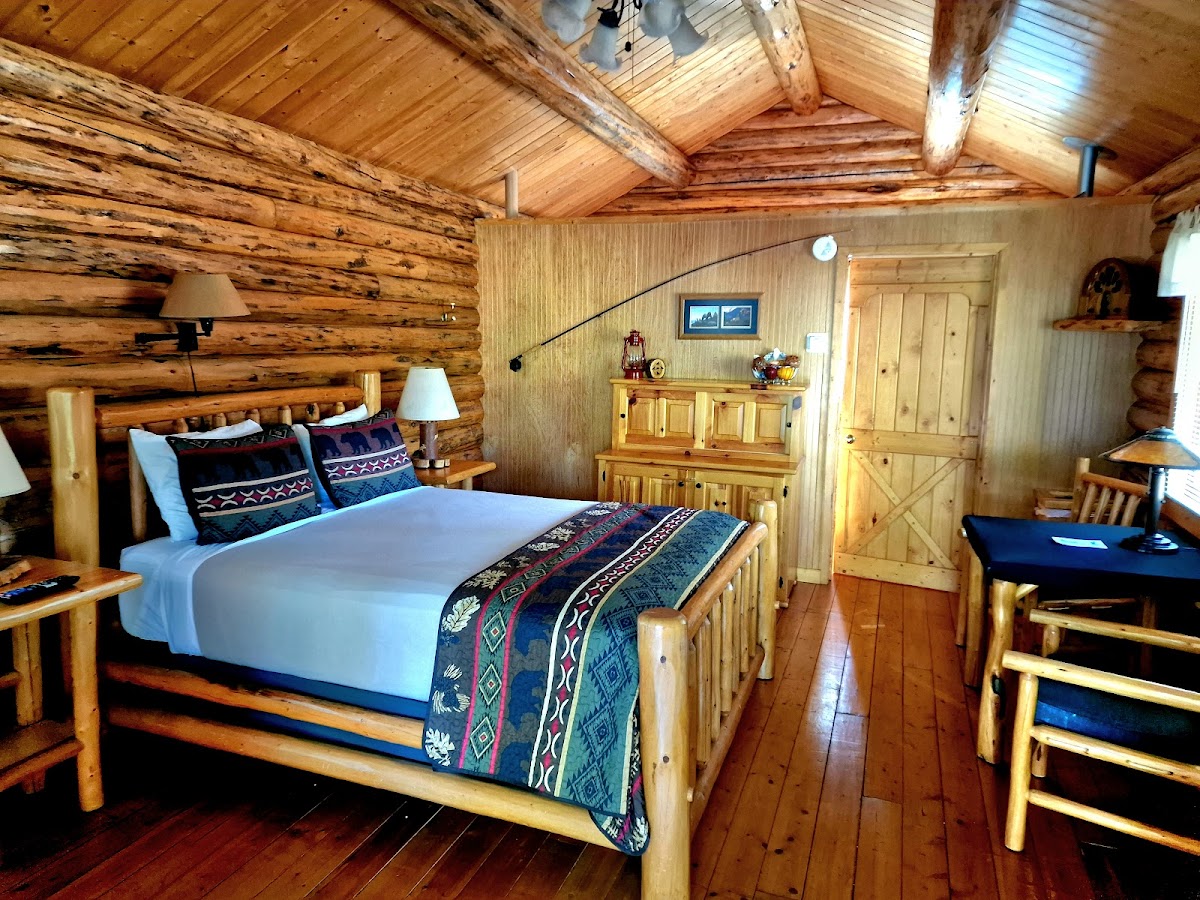 Silverwolf Log Chalets Resort