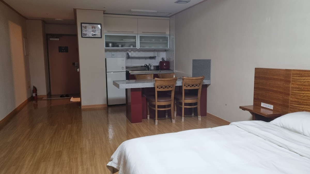 Room 10