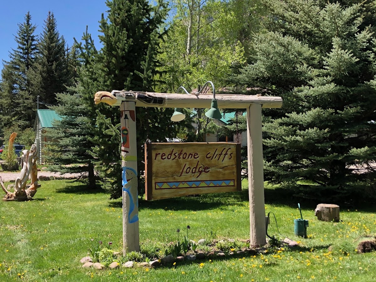 Redstone Cliffs Lodge photo 3
