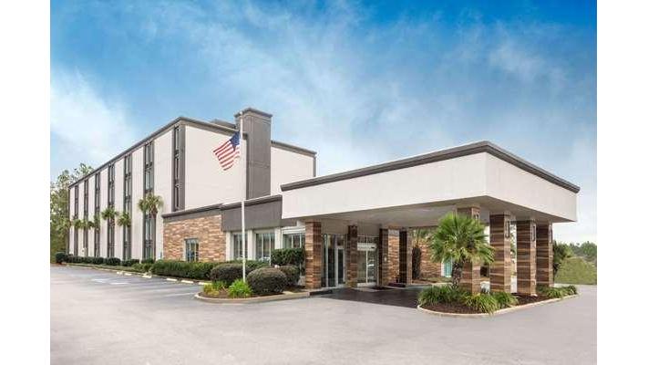 Wyndham Garden Summerville