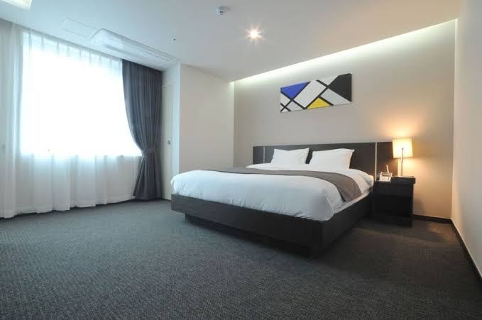 Room 5