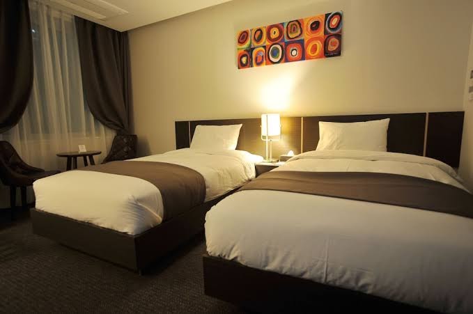 Room 6