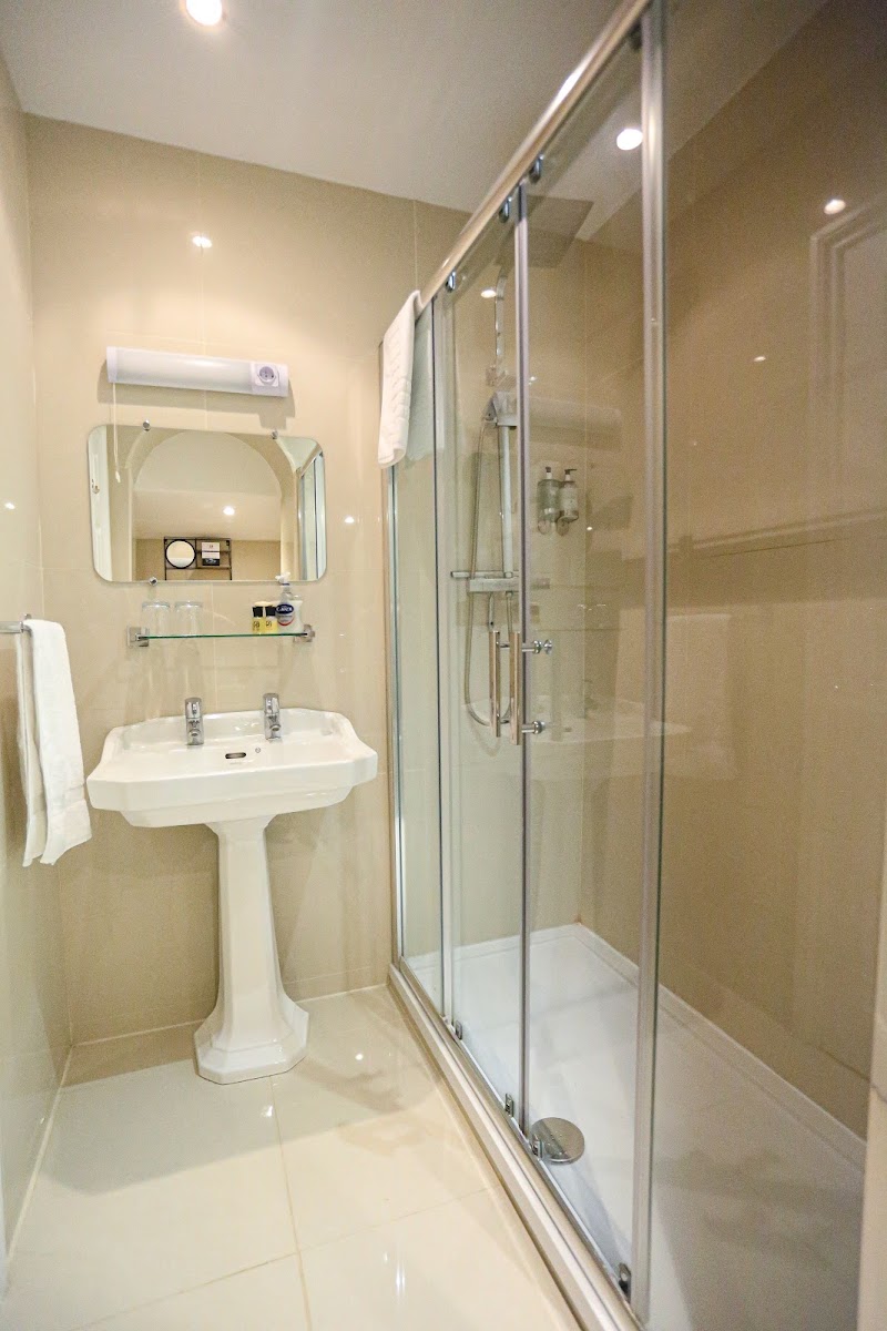 The Wellington Hotel photo 3
