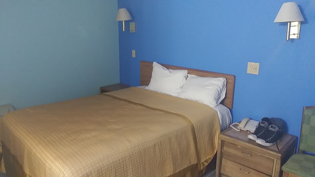 Springdale Inn photo 2