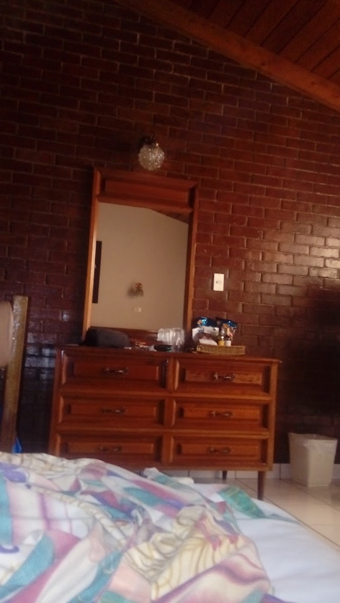 Room 8