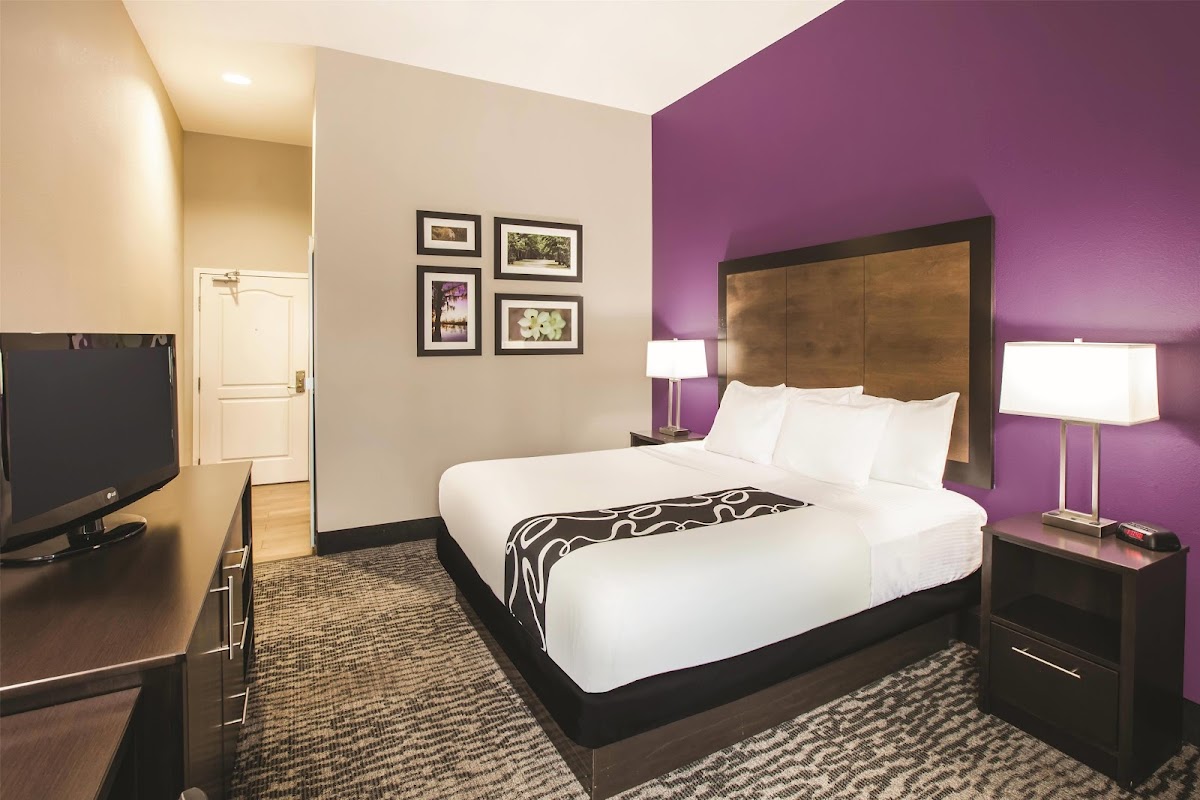 La Quinta Inn & Suites by Wyndham Baton Rouge Denham Springs photo 2