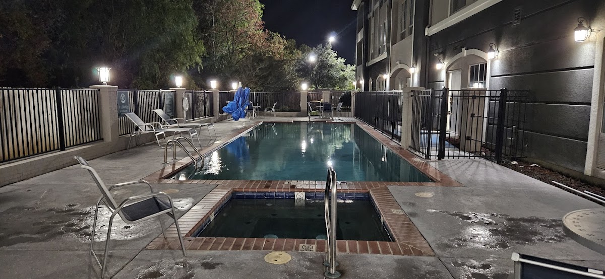 La Quinta Inn & Suites by Wyndham Baton Rouge Denham Springs photo 3
