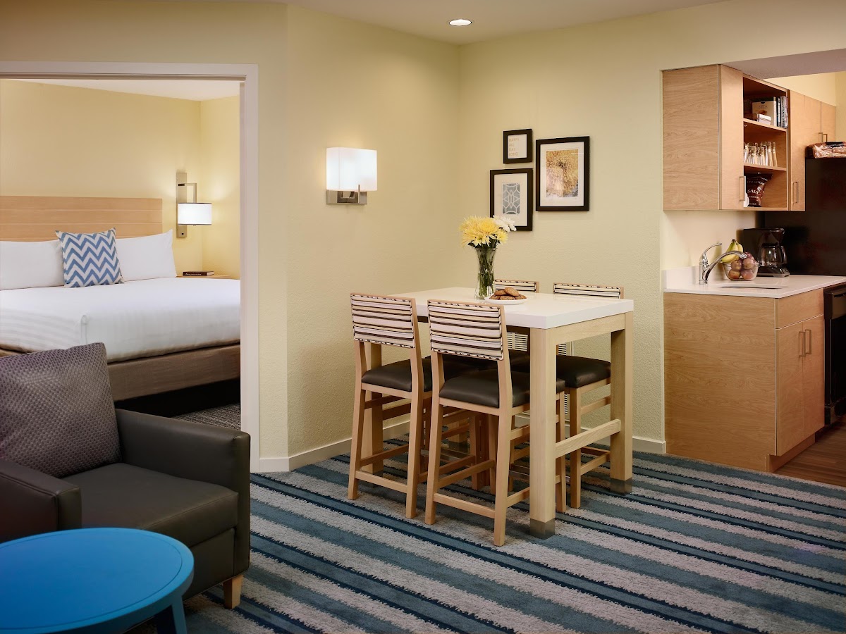 Sonesta ES Suites Chicago - Schaumburg photo 2