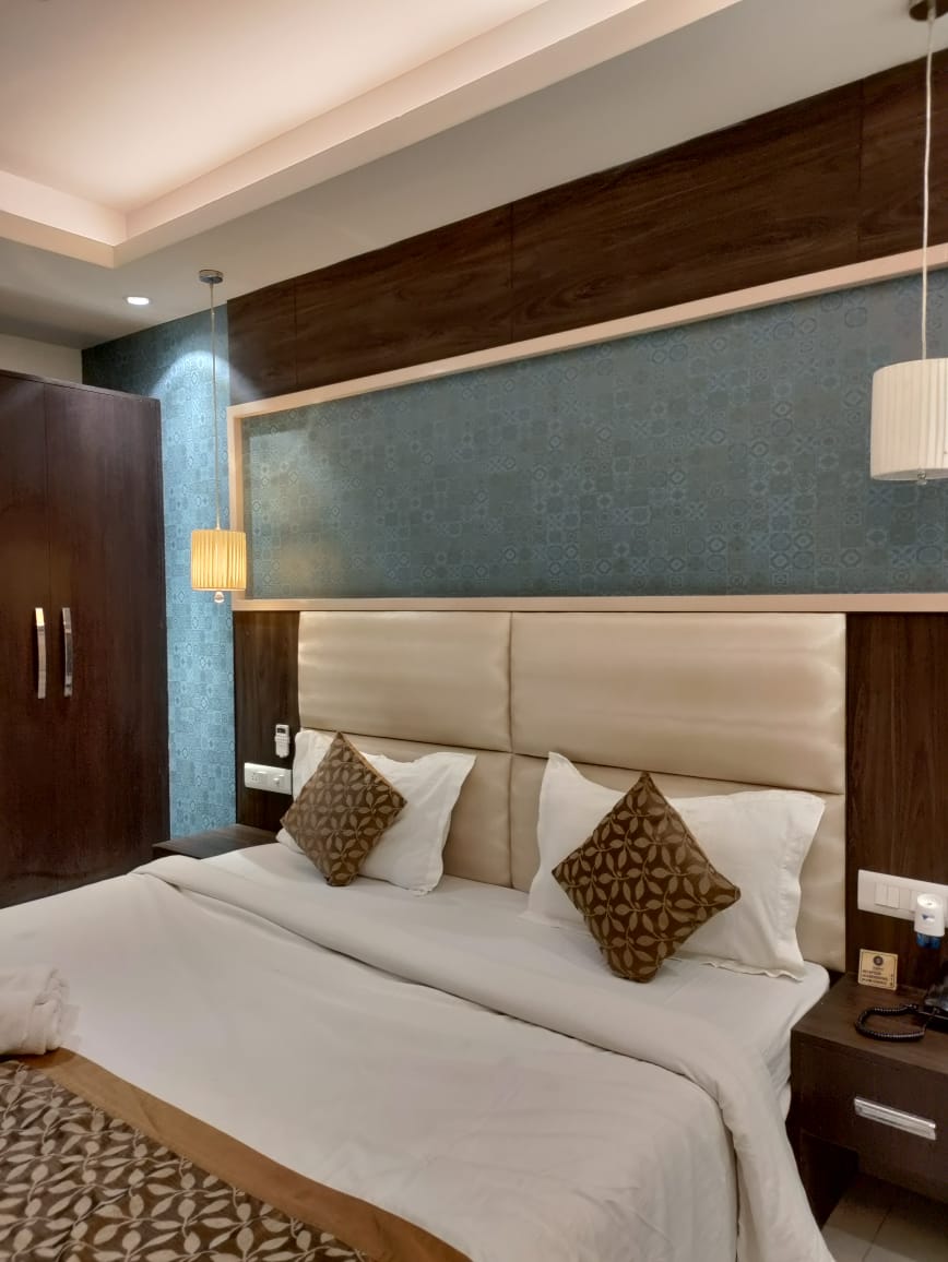 Room 9