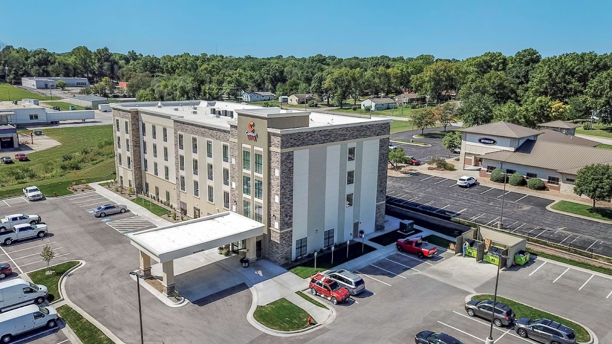 Comfort Suites Grandview - Kansas City
