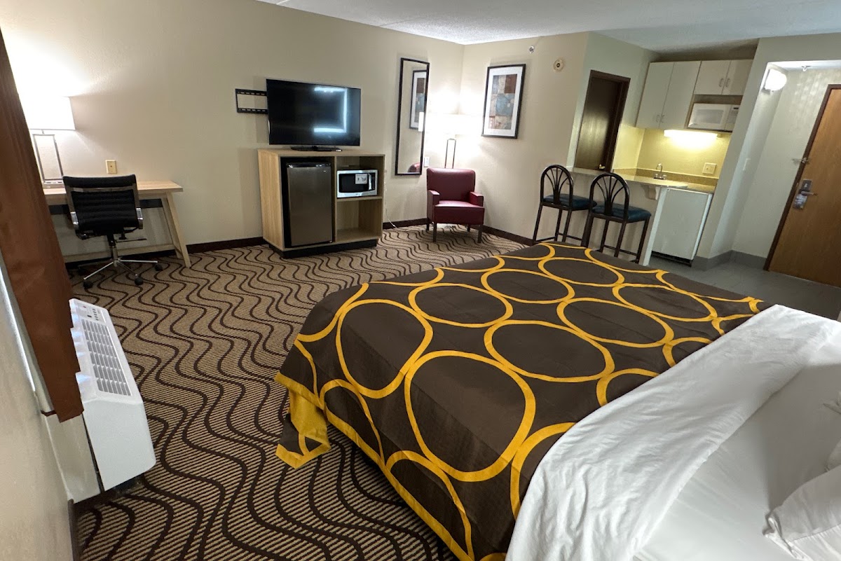 Super 8 by Wyndham Mars/Cranberry/Pittsburgh Area photo 3