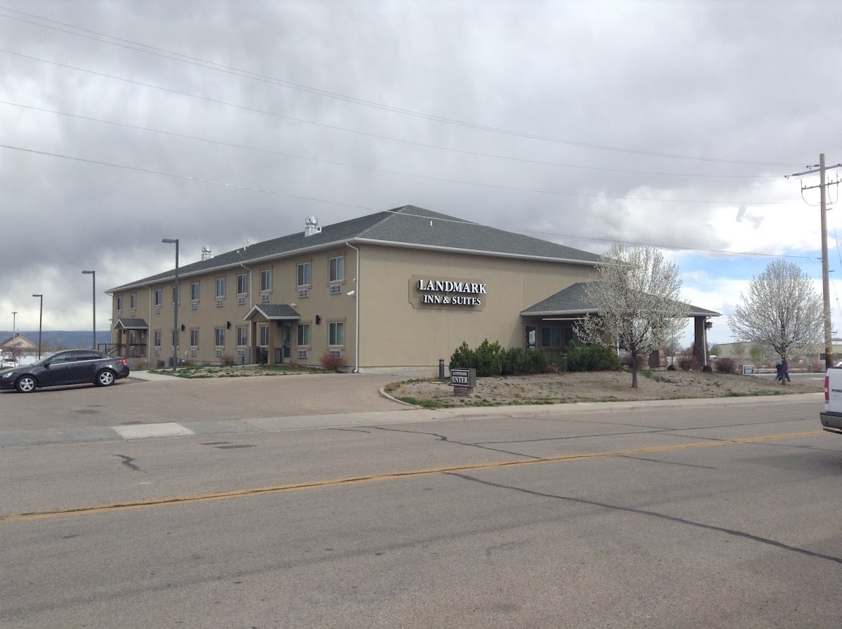 Landmark Inn