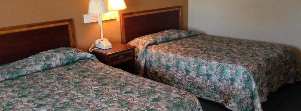 Country Club Motel photo 2