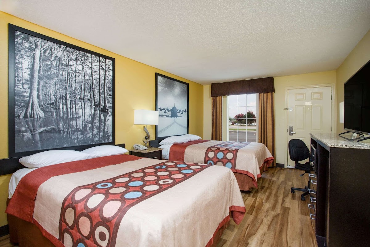 Super 8 by Wyndham Garner/Clayton/Raleigh photo 2