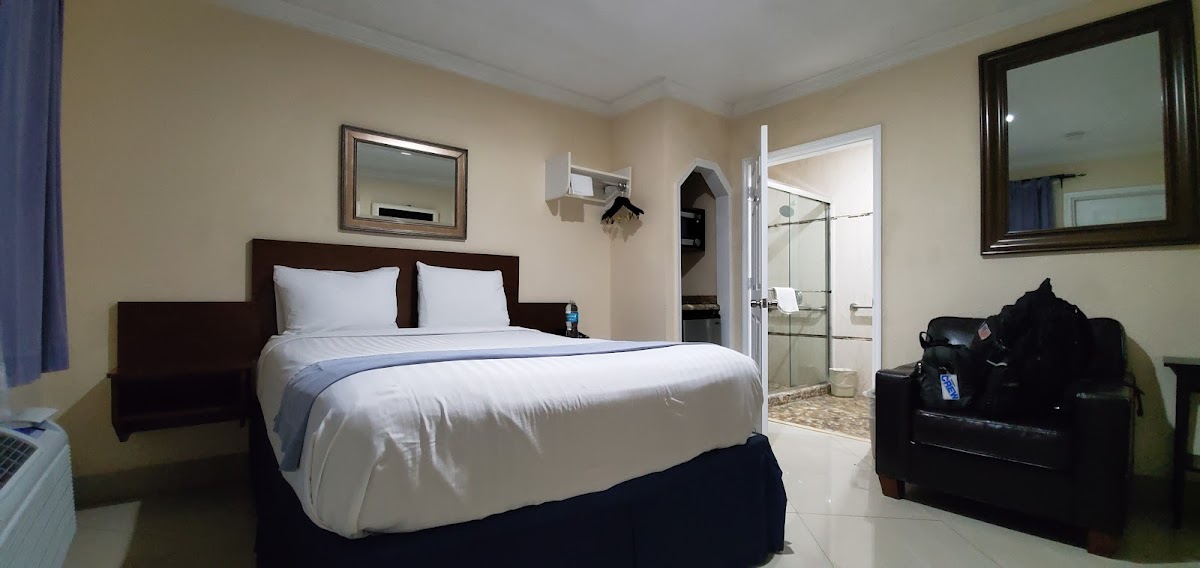 Belvedere Inn photo 2